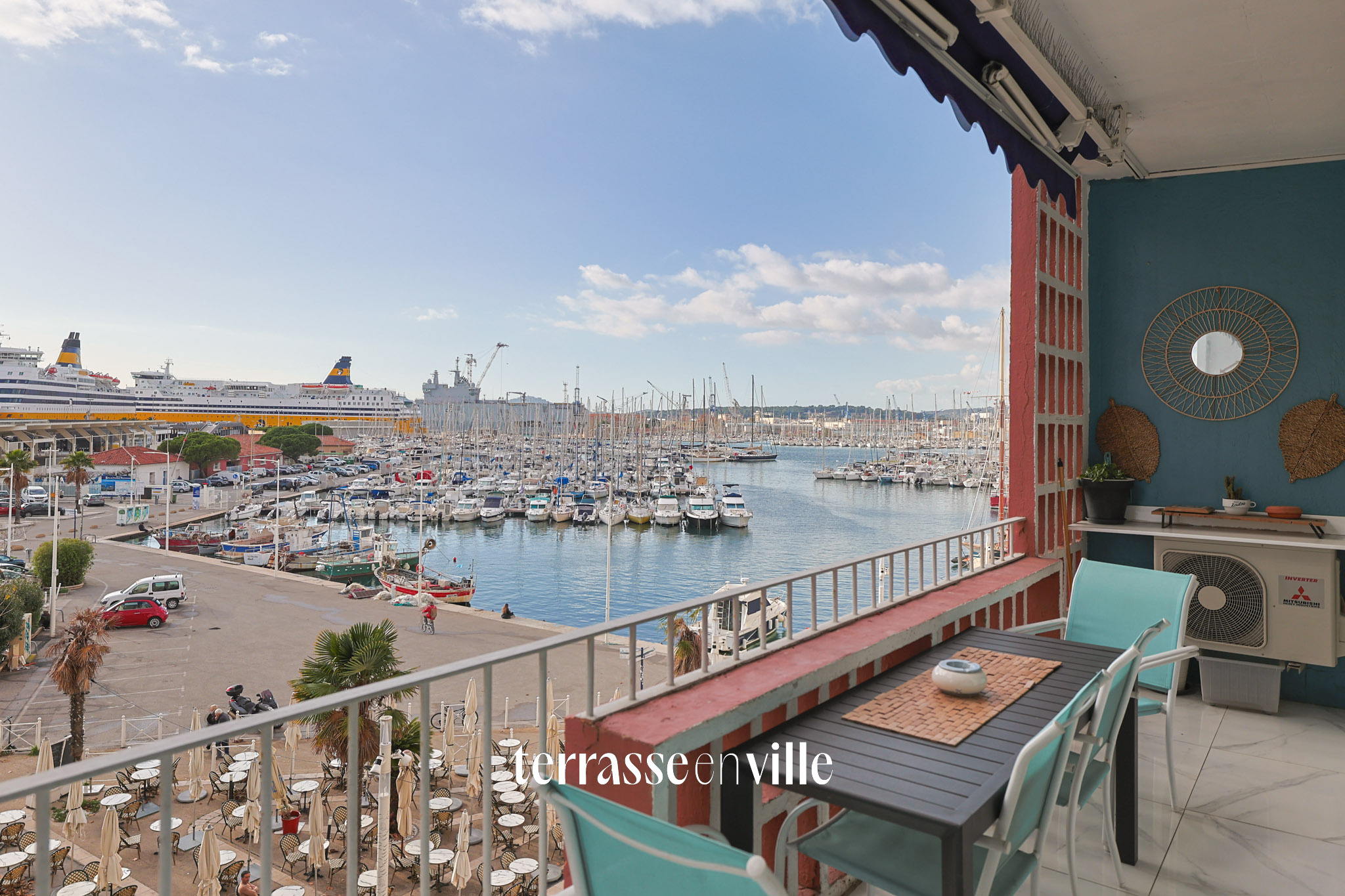 PORT DE TOULON - T3 VUE MER - 86 M2- TERRASSE - 425 000€