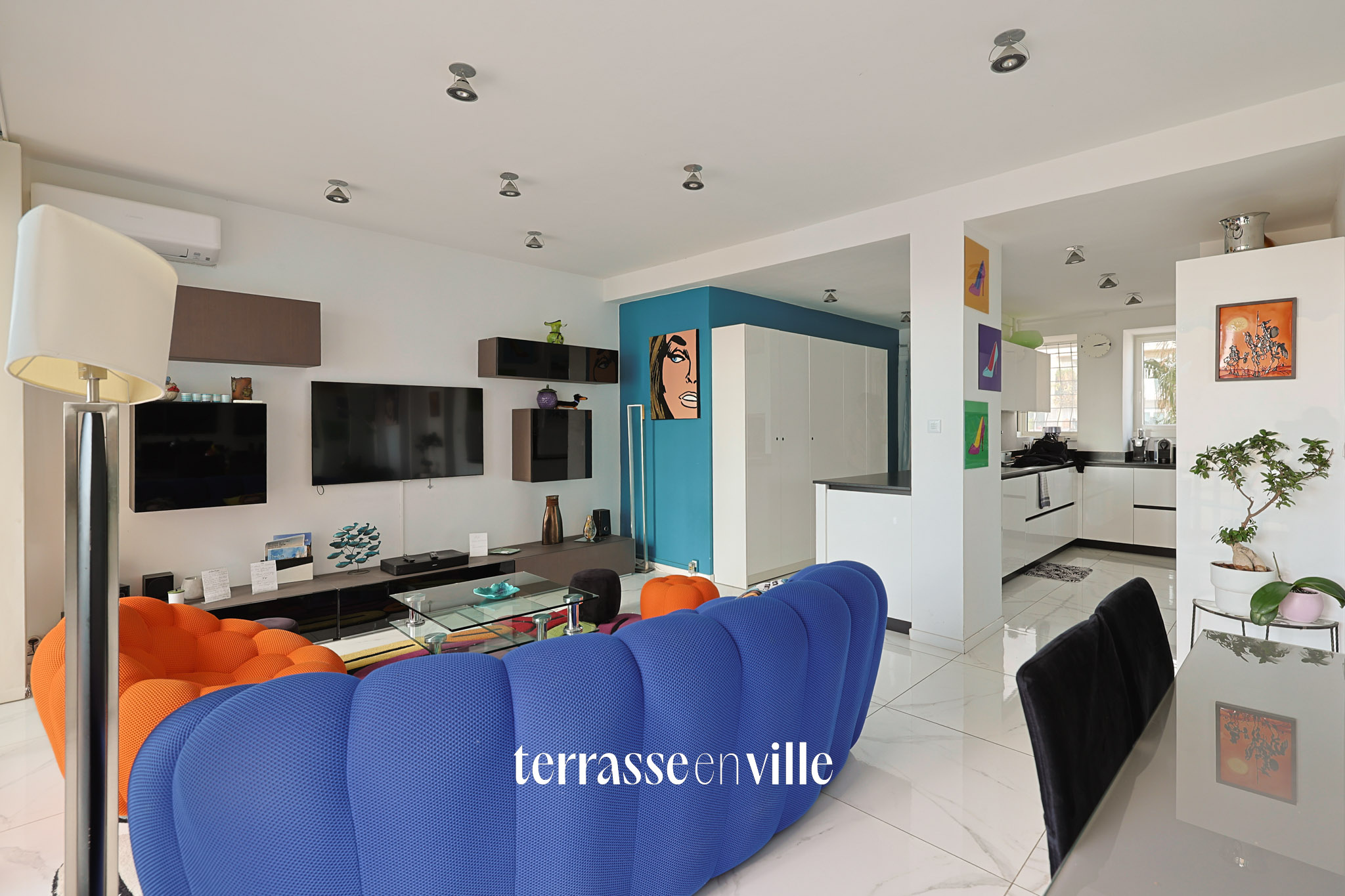 PORT DE TOULON - T3 VUE MER - 86 M2- TERRASSE - 425 000€