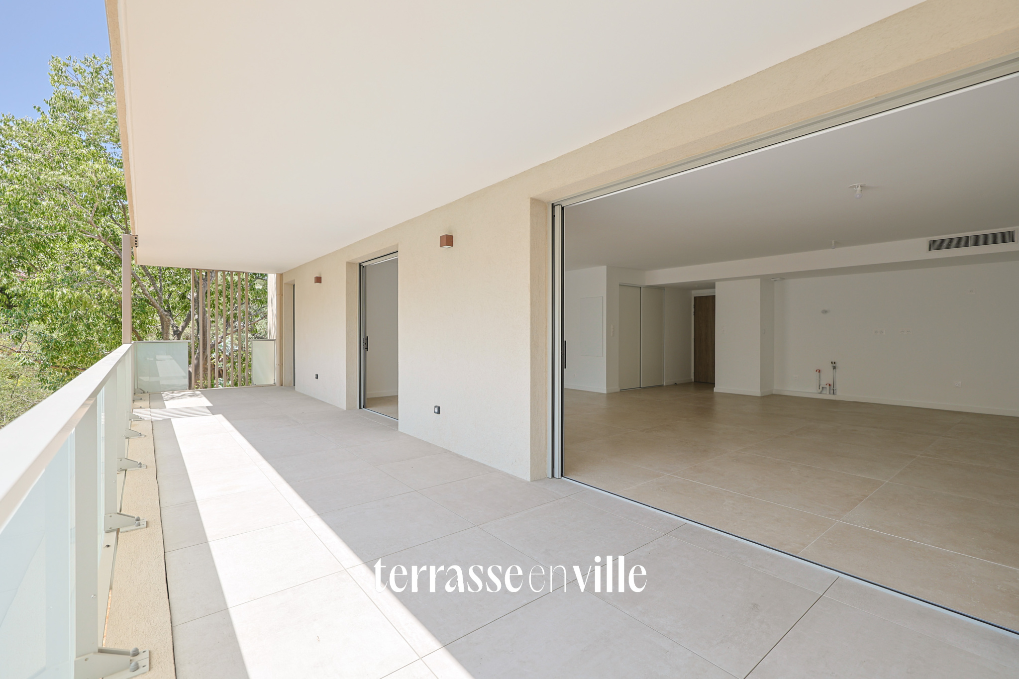 PETIT BOIS - 3 MNS DE LA MER A PIEDS - APPARTEMENT NEUF T4  - GARAGE + 2 STATIONNEMENTS EXTERIEUR
