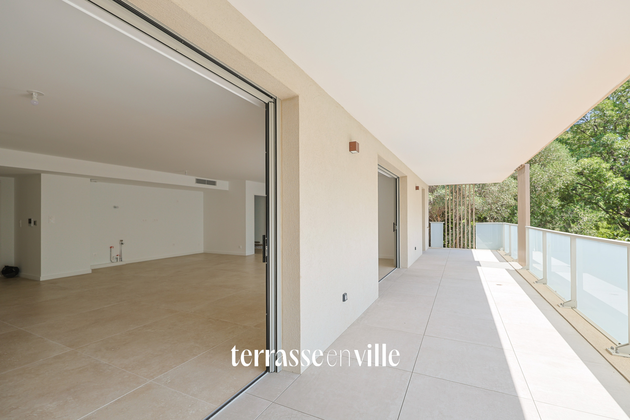 PETIT BOIS - 3 MNS DE LA MER A PIEDS - APPARTEMENT NEUF T4  - GARAGE + 2 STATIONNEMENTS EXTERIEUR