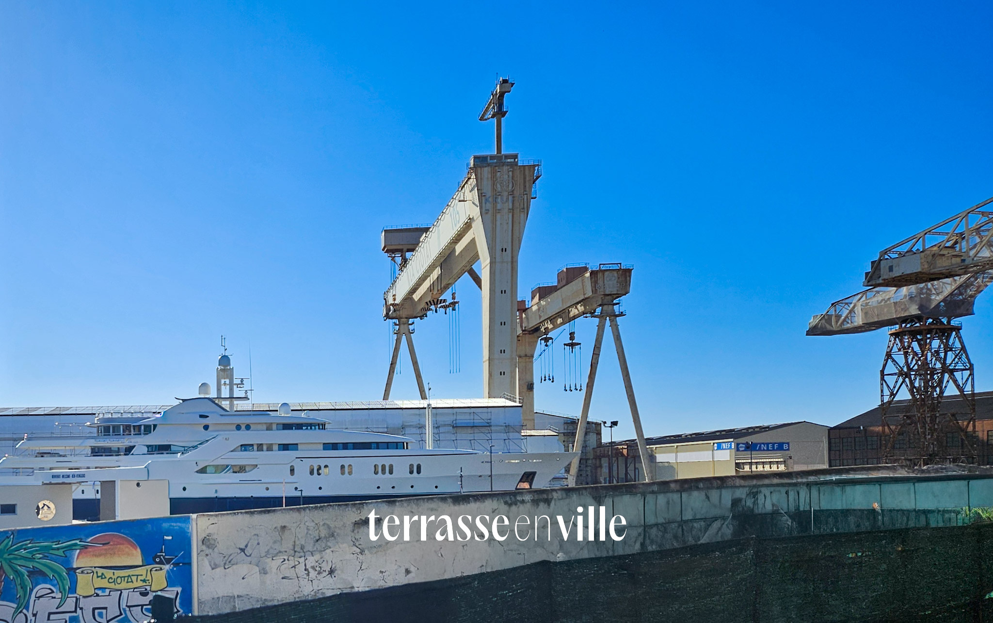 RARE - LA CIOTAT - MAISON DE VILLE - JARDIN - CHANTIER NAVAL - T4