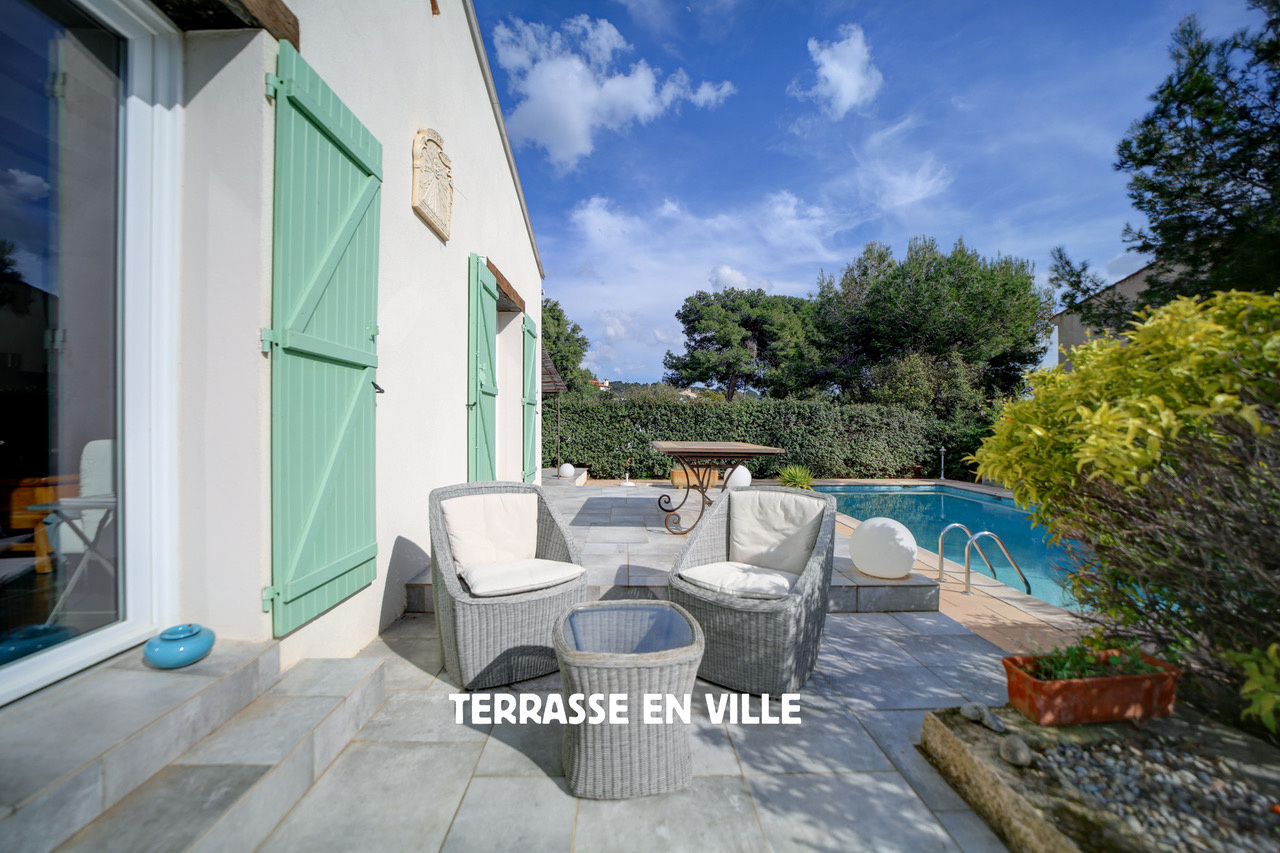 BELLE VILLA RENOVEE 214M2 - QUARTIER FONTSAINTE - T2 INDEPENDANT - PISCINE - 940 000€