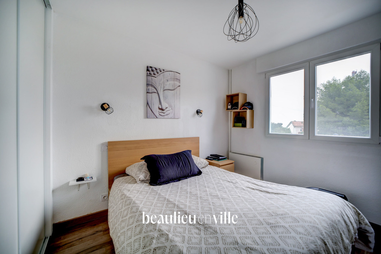 LA CIOTAT - SECTEUR VIREBELLE  - T4 RENOVE - COMMERCES ECOLES A PIED