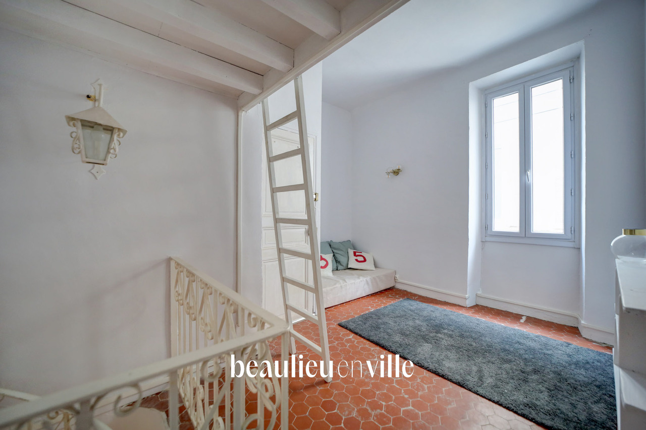EXCLUSIVITÉ - Charmant T3 - Duplex - 50 m du Vieux Port
