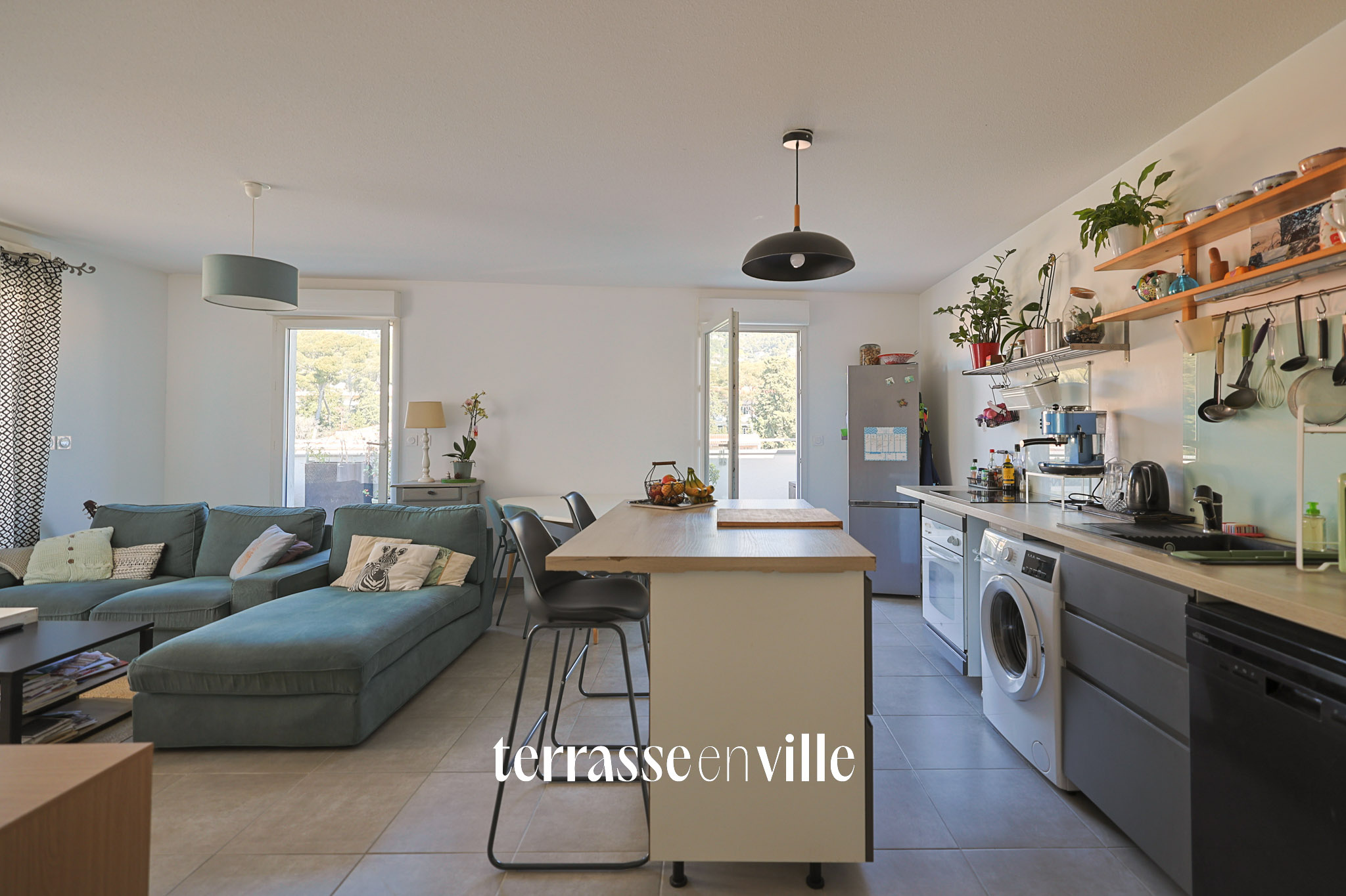 Dernier étage d'exception avec grande terrasse et vue dégagée
