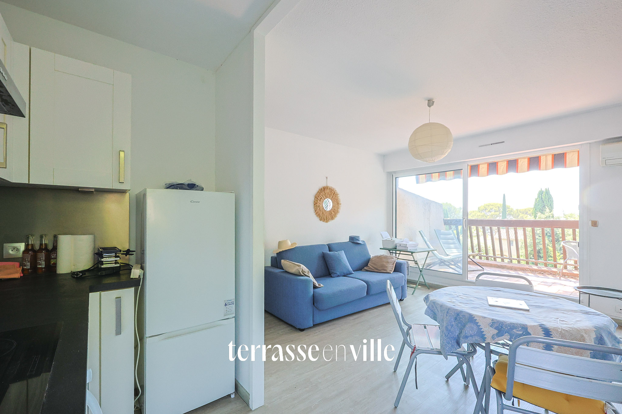 Quartier Fontsainte - T2 39m2 - Terrasse vue pinède et mer - Piscine - Parking privé - 289 000€