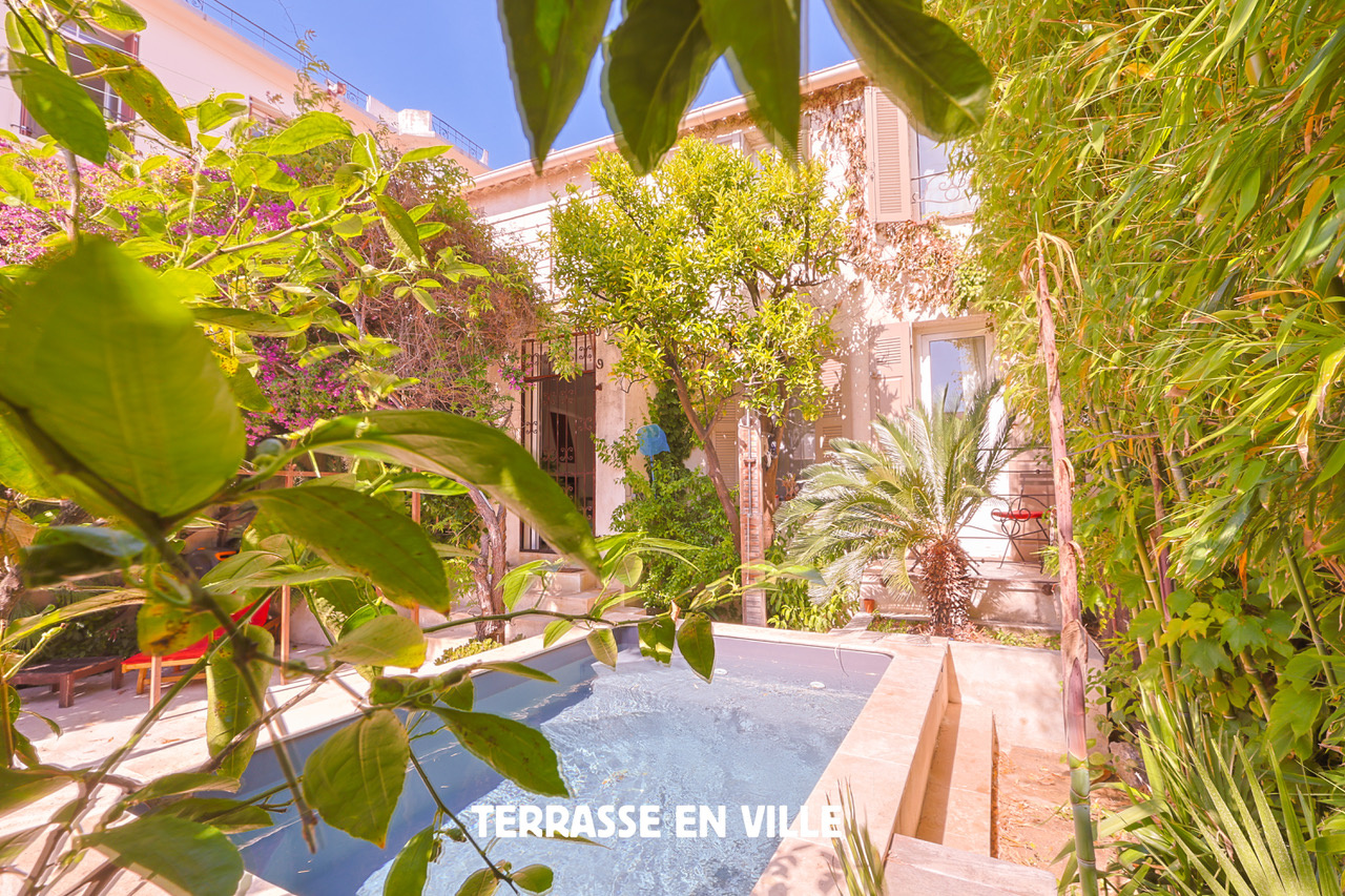 TOULON - MOURILLON - MAISON 1900 - T5 - 140M2 - DOUBLE GARAGE - PISCINE - 1 200 000€