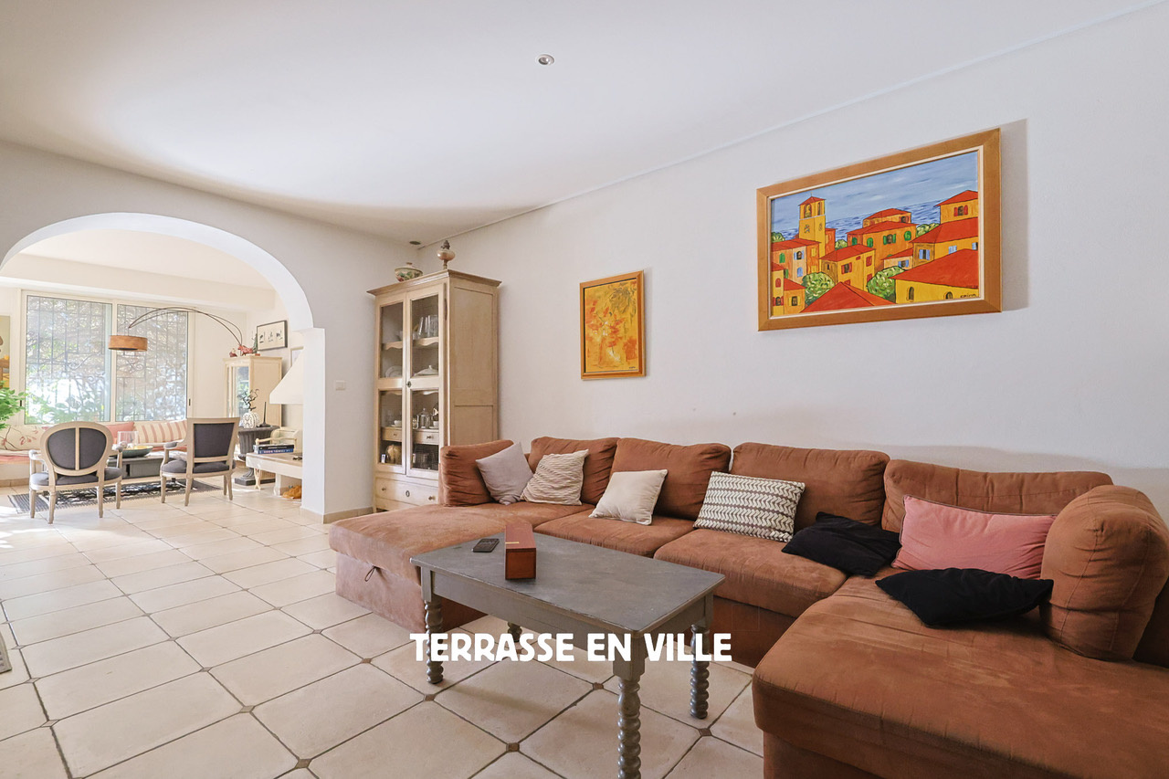 TOULON - MOURILLON - MAISON 1900 - T5 - 140M2 - DOUBLE GARAGE - PISCINE - 1 200 000€