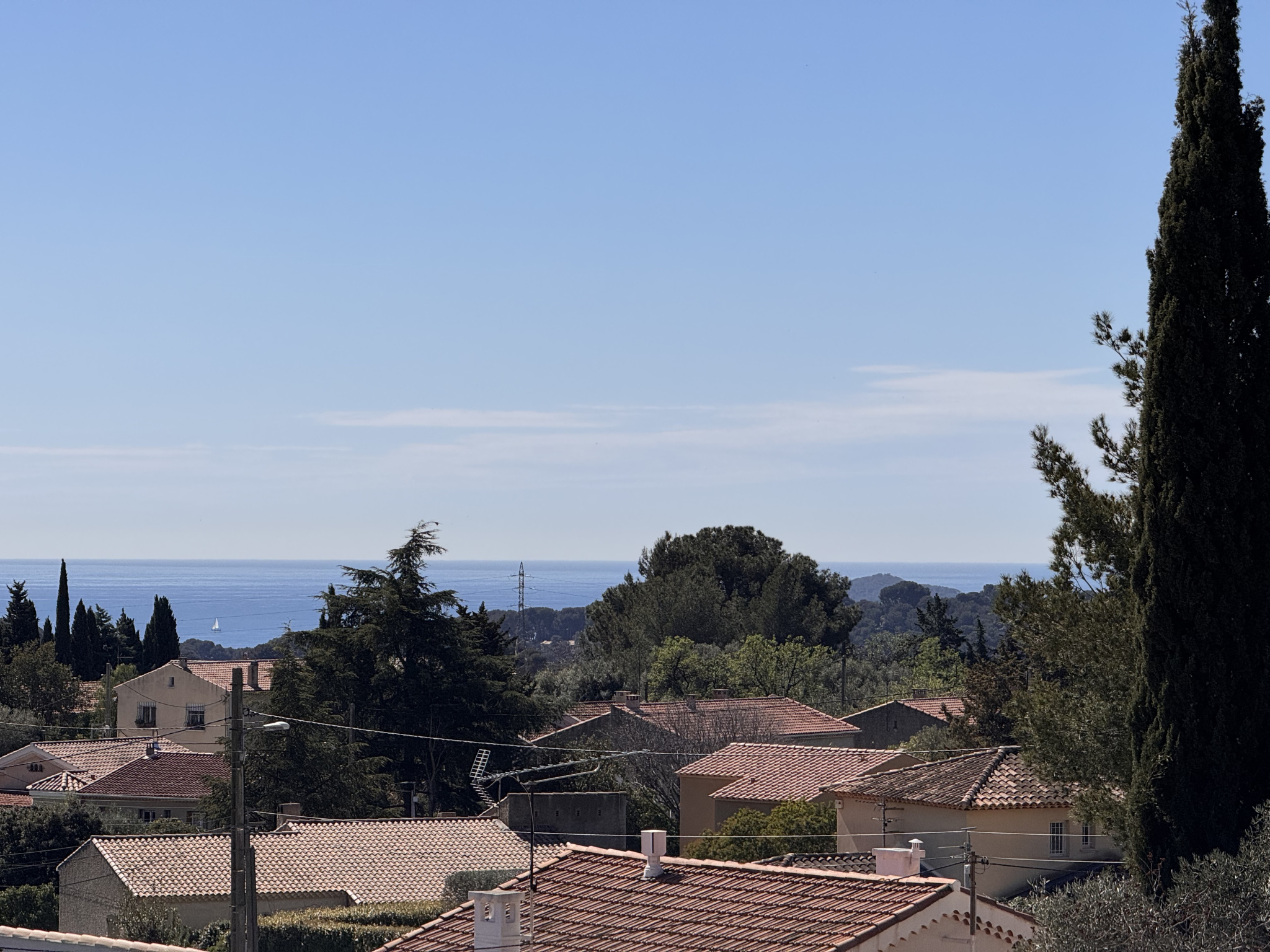 VILLA NEUVE T4/5 - 150M2 - PETITE VUE MER - TERRAIN 830M2 - PISCINE - 996 000€