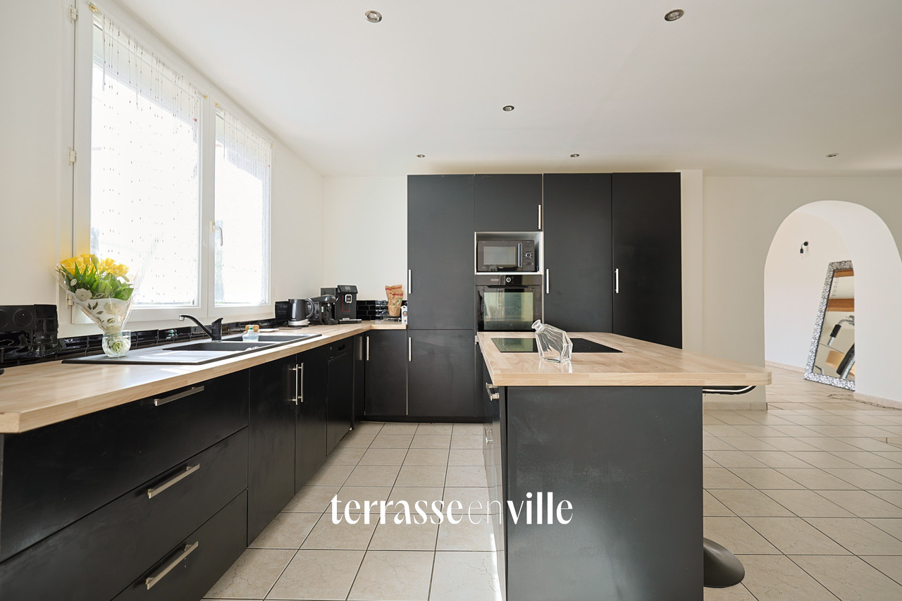 La Bouilladisse - Maison - T4 - 135m2 - Piscine - Jardin - 529 000 €