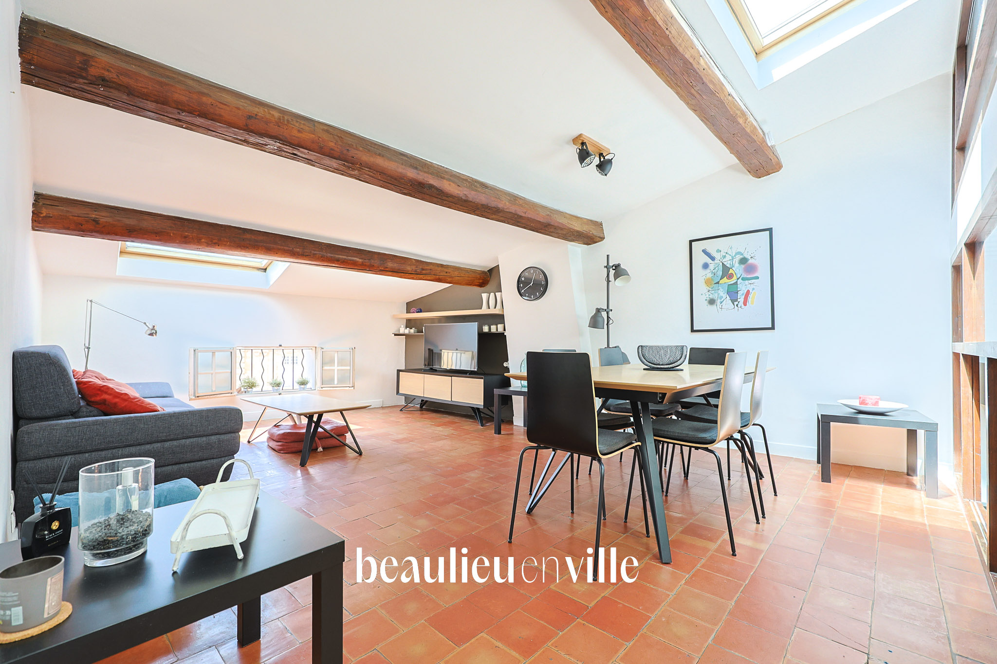 AIX CENTRE - MAIRIE - DUPLEX - T3 - 80M2 - 405 000€