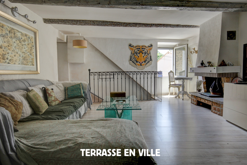 PÉLISSANNE - T 5/6 - MAISON-DE-VILLE 207M2 - JARDIN - 499 000 €