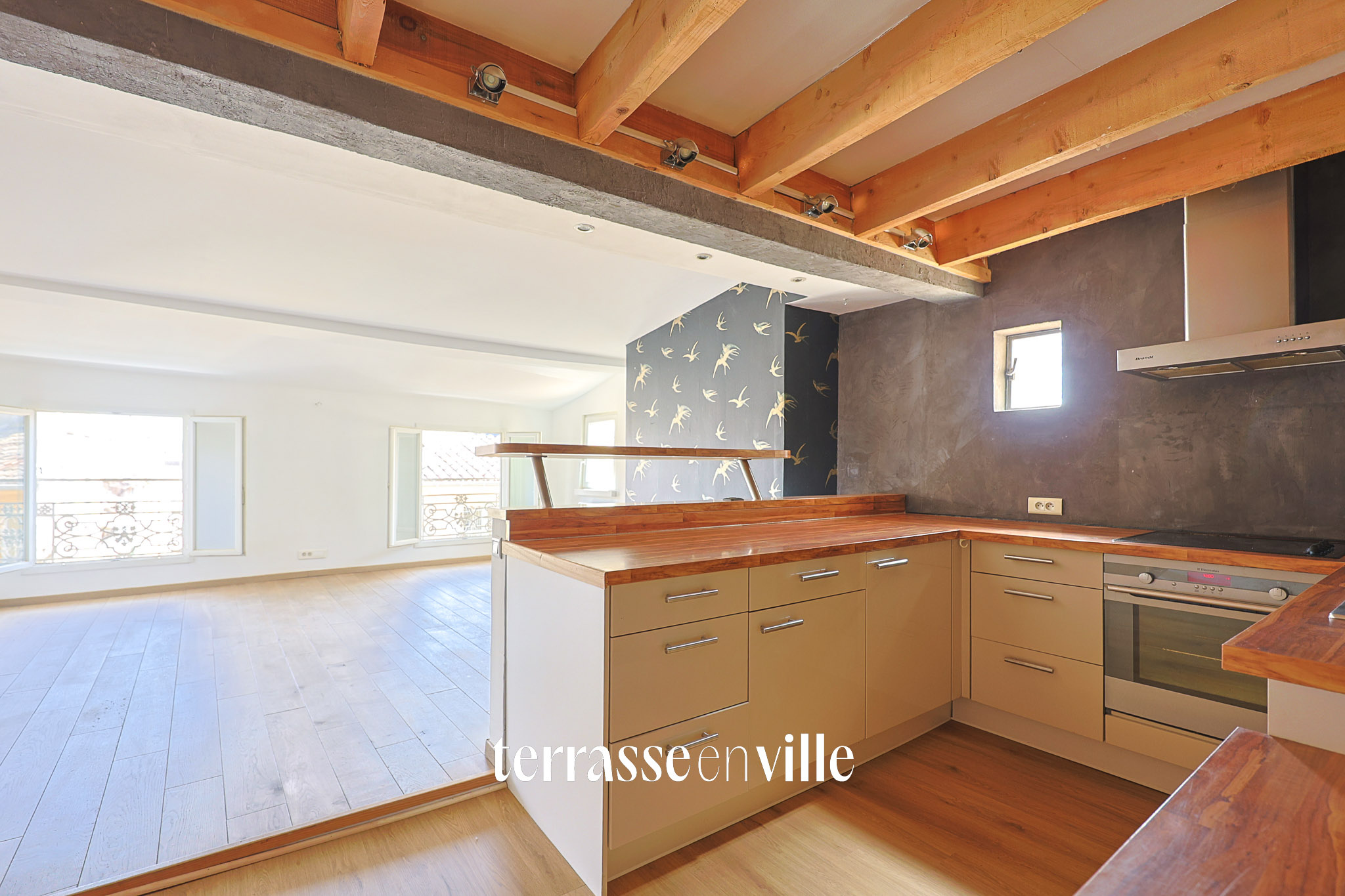 EXCLUSIVITÉ - AIX-EN-PROVENCE - CENTRE VILLE - T3 73 m2 - TERRASSE - 440 000 €