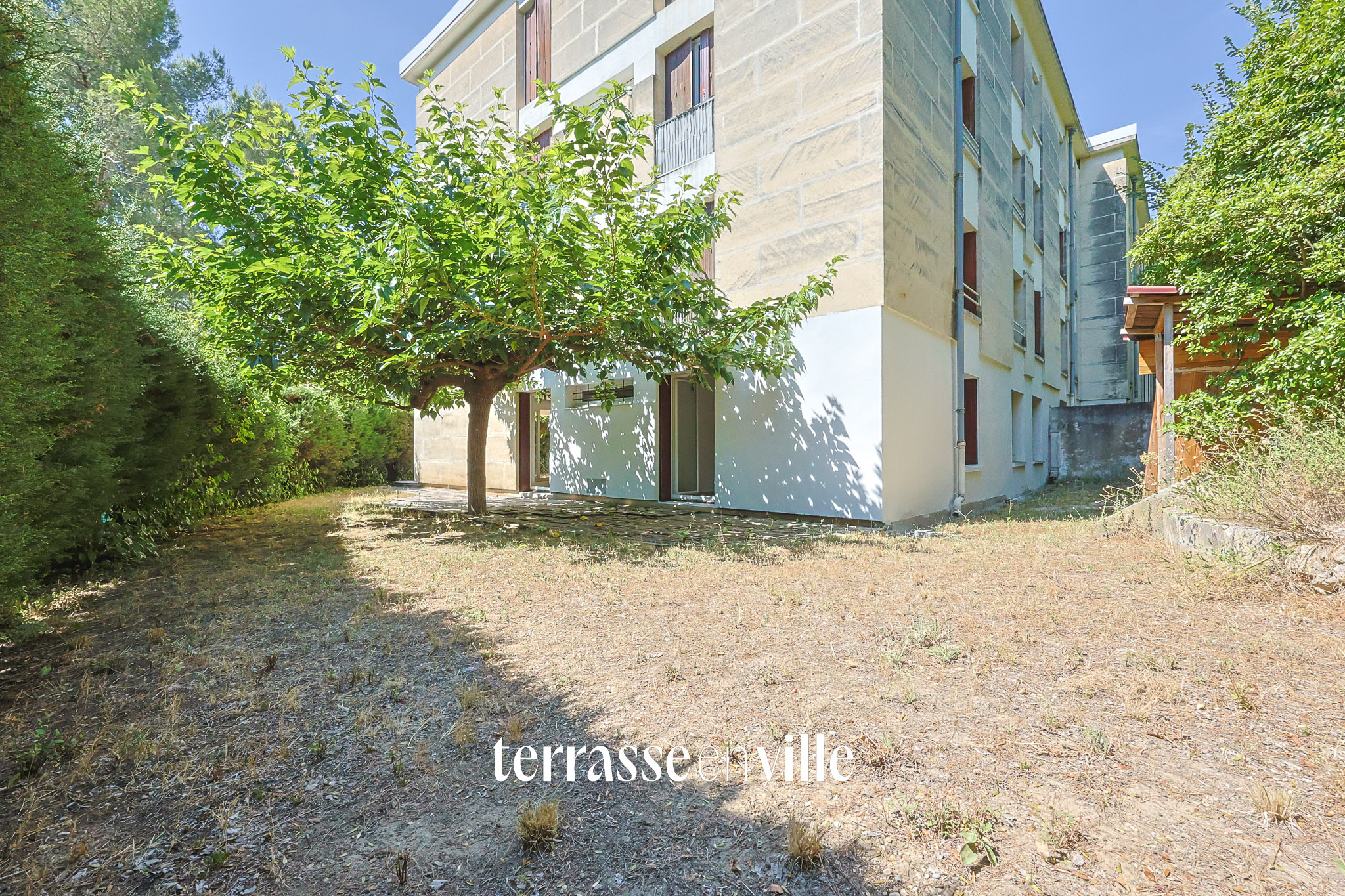 AIX-EN-PROVENCE - T3 JARDIN - 416 000 €