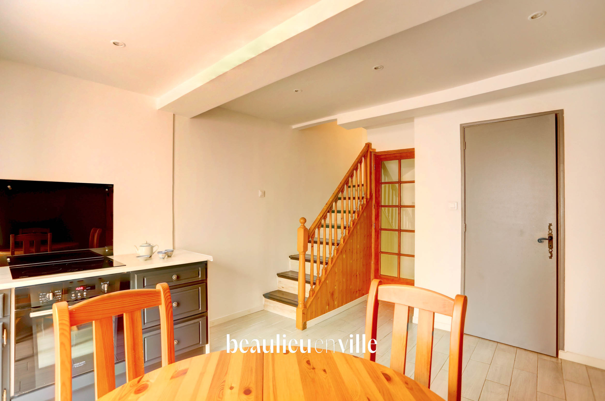 TRETS - MAISON DE VILLAGE - 3 PIÈCES - 84M2 - 210 000€