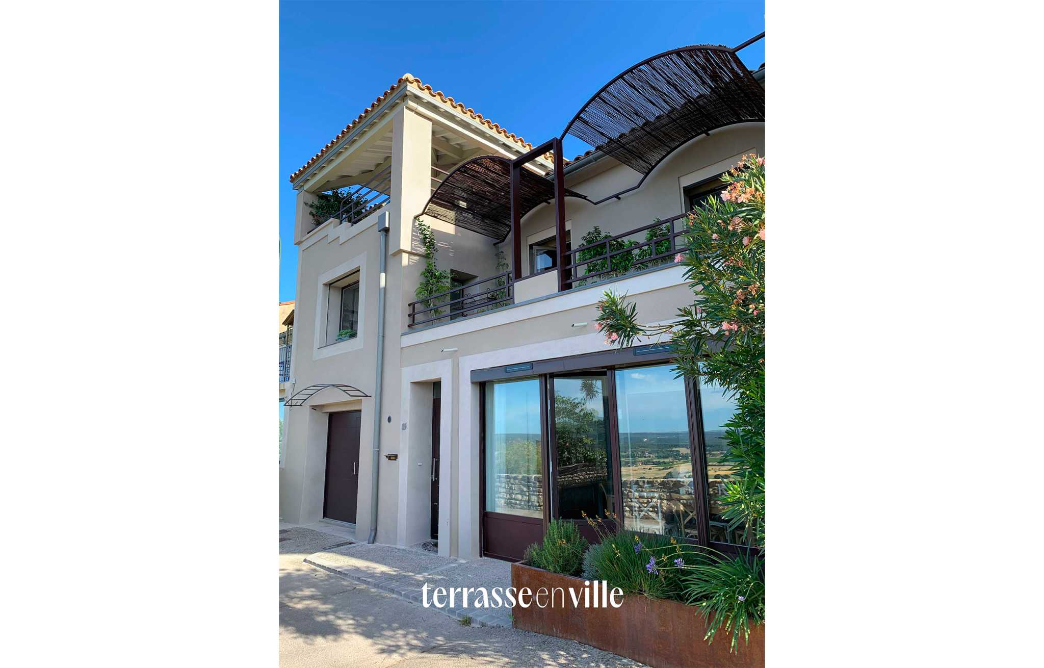 EXCLUSIVITE - EGUILLES - MAISON T6 - TERRASSE - VUE - 945 000 €
