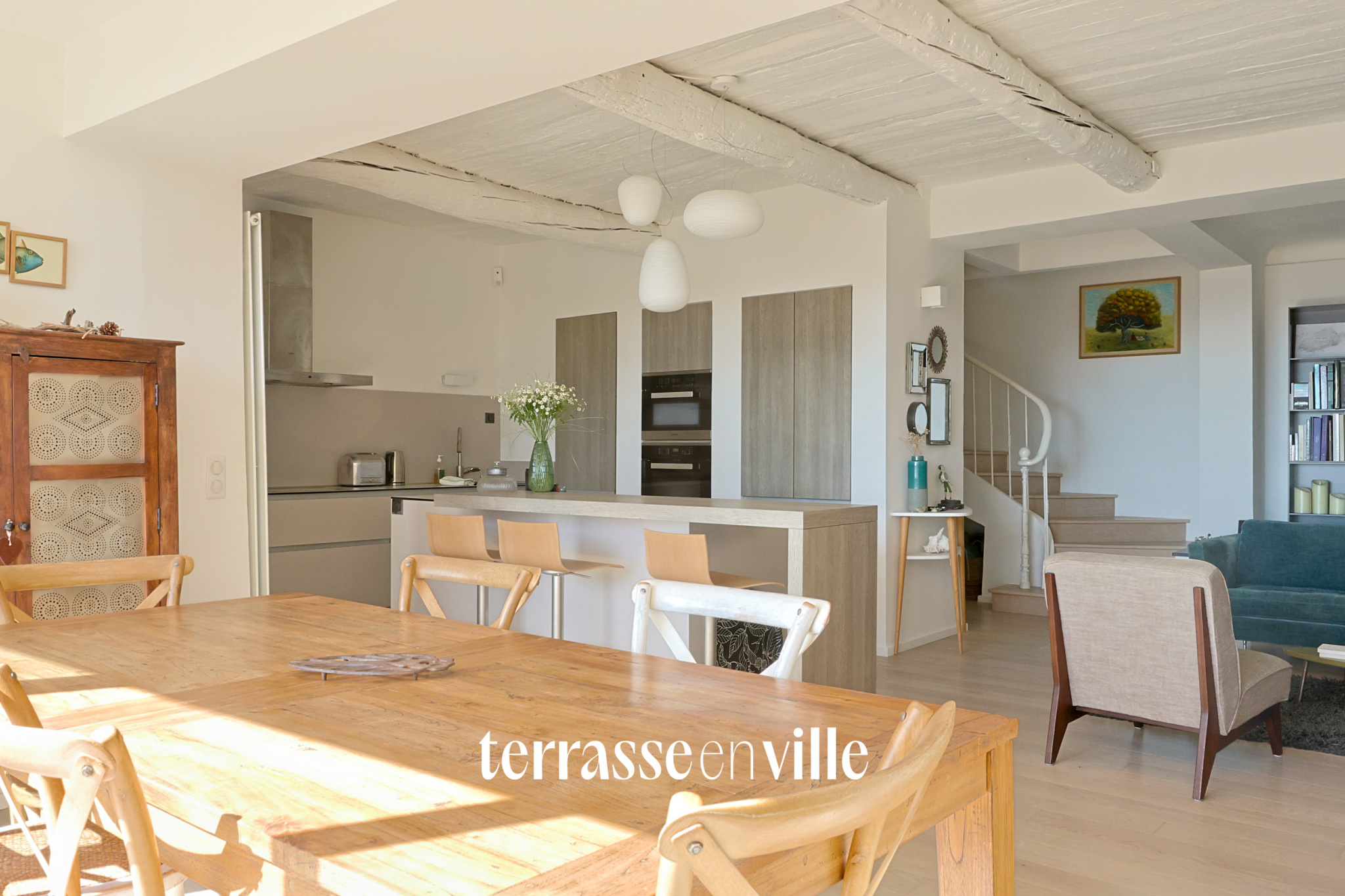 EXCLUSIVITE - EGUILLES - MAISON T6 - TERRASSE - VUE - 945 000 €